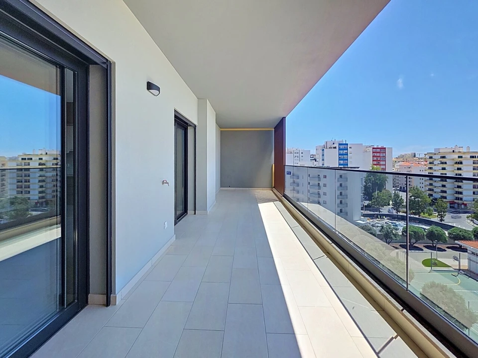 Apartamento T3 para Venda em Portimão Foto 5