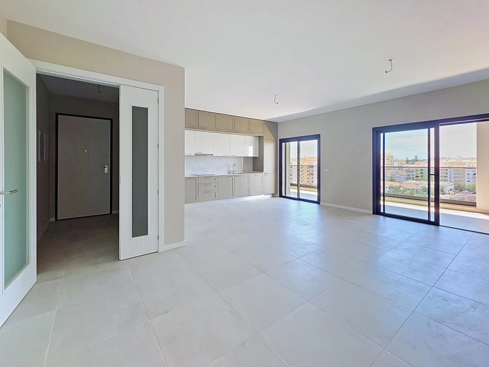Apartamento T3 para Venda em Portimão Foto 8