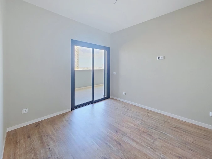 Apartamento T3 para Venda em Portimão Foto 16