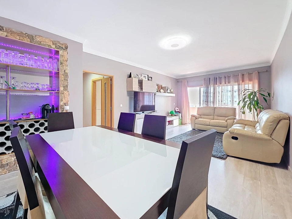Apartamento T3 para Venda em Portimão Foto 8