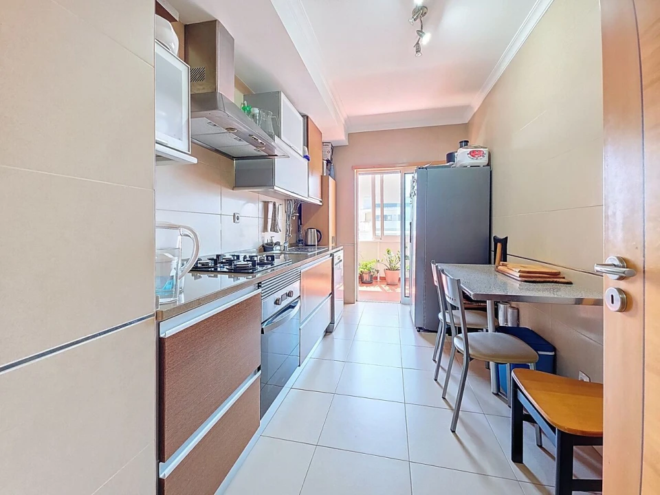Apartamento T3 para Venda em Portimão Foto 5