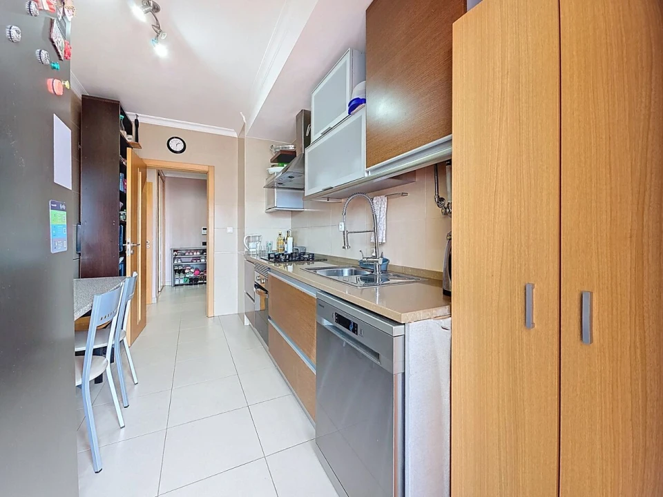 Apartamento T3 para Venda em Portimão Foto 12