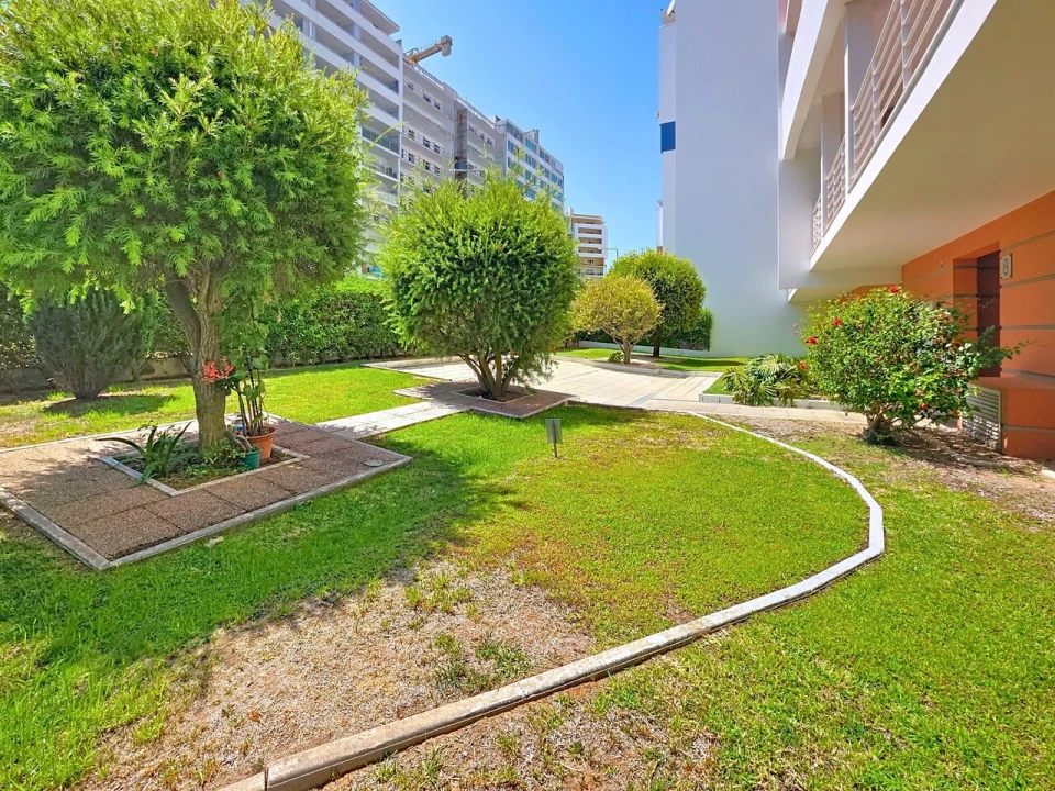Apartamento T3 para Venda em Portimão Foto 1