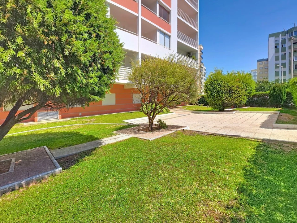 Apartamento T3 para Venda em Portimão Foto 25
