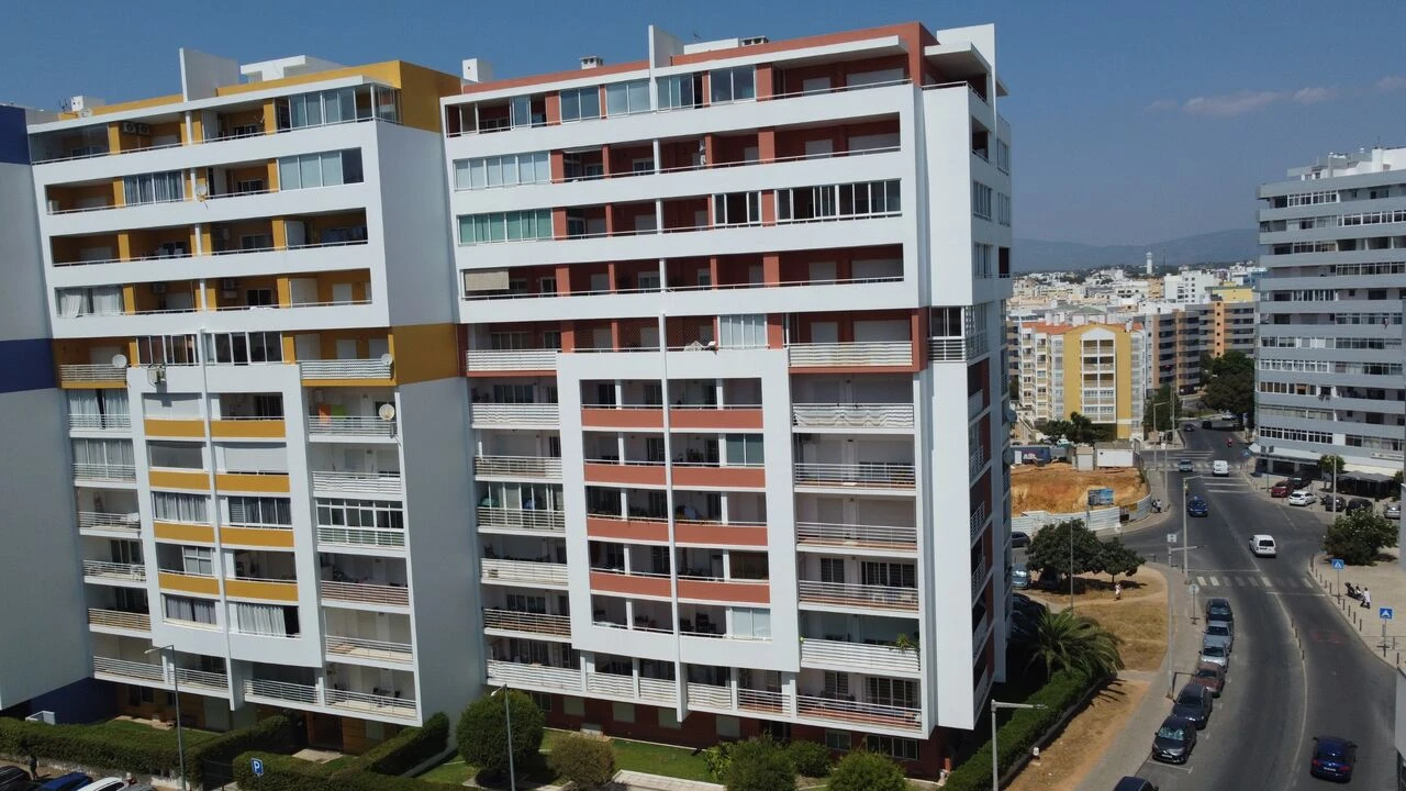 Apartamento T3 para Venda em Portimão Foto 4