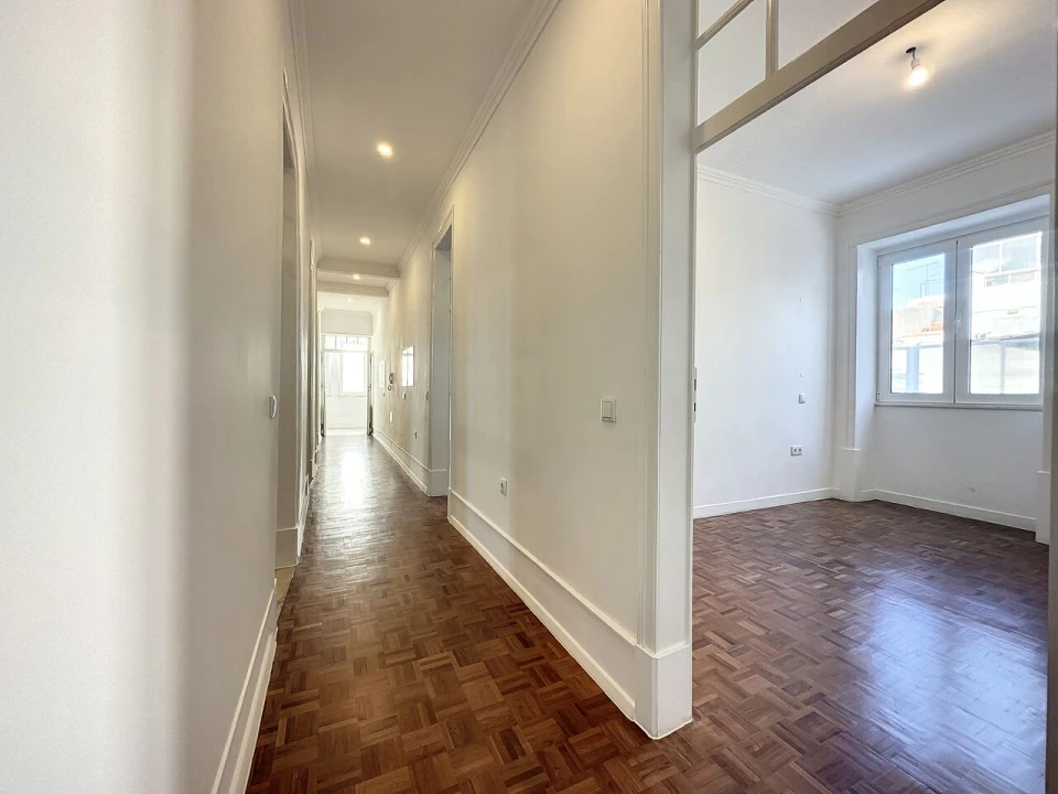 Moradia T12 para Venda em Portimão Foto 18