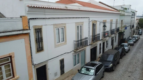 Moradia T12 para Venda em Portimão