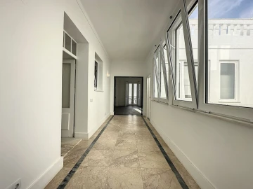 Moradia T12 para Venda em Portimão