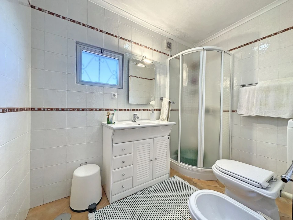 Moradia T1 para Venda em Mexilhoeira Grande Foto 13