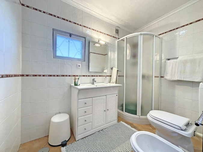 Moradia T1 para Venda em Mexilhoeira Grande Foto 13