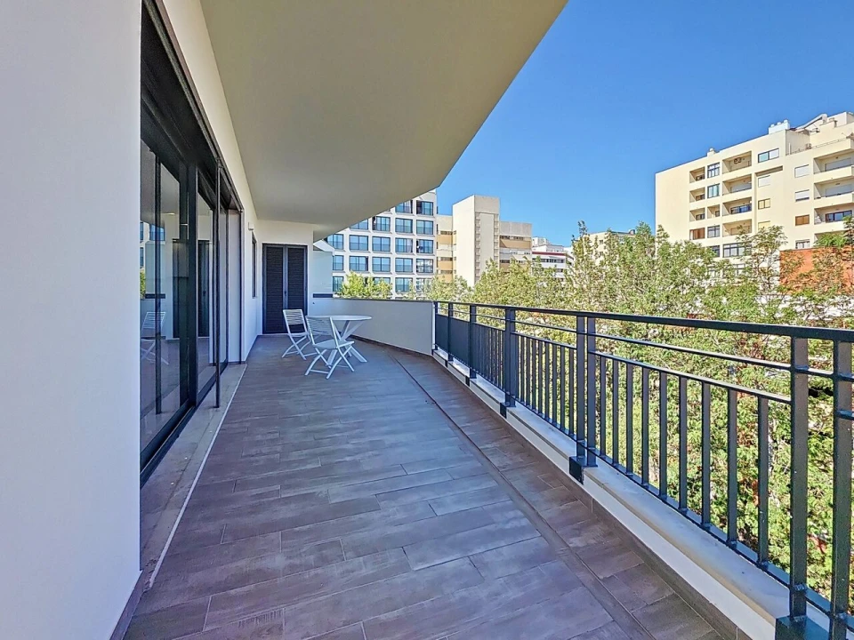 Apartamento T2 para Venda em Portimão Foto 8