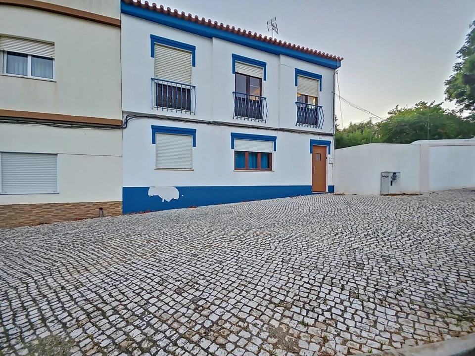 Prédio para Venda em Alvor Foto 2