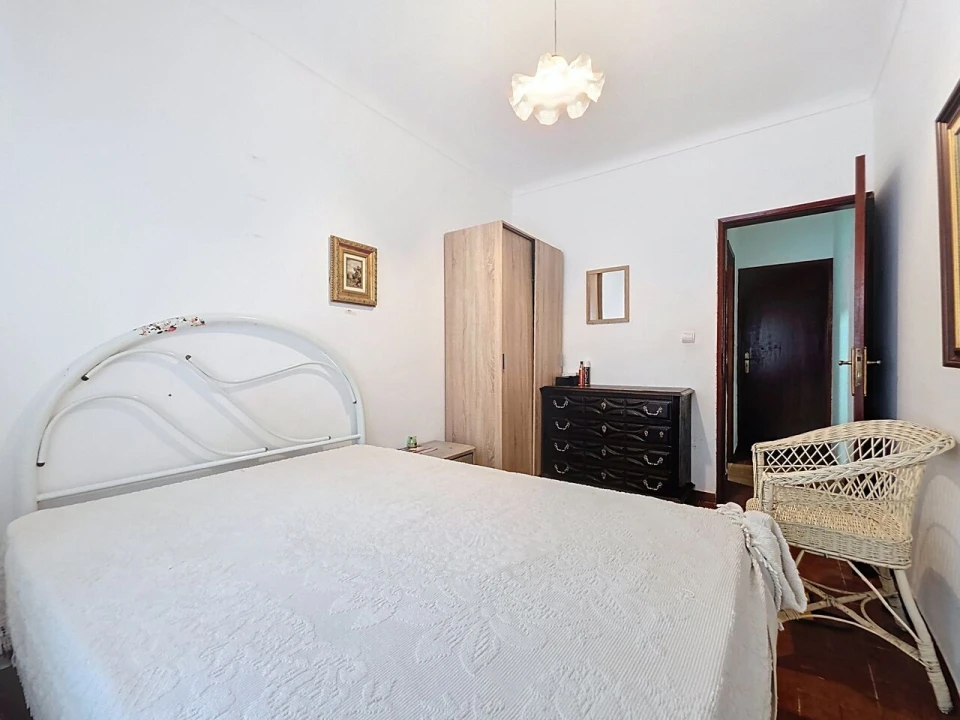 Prédio para Venda em Alvor Foto 28