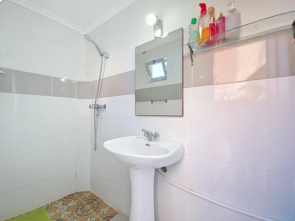 Prédio para Venda em Alvor Foto 32