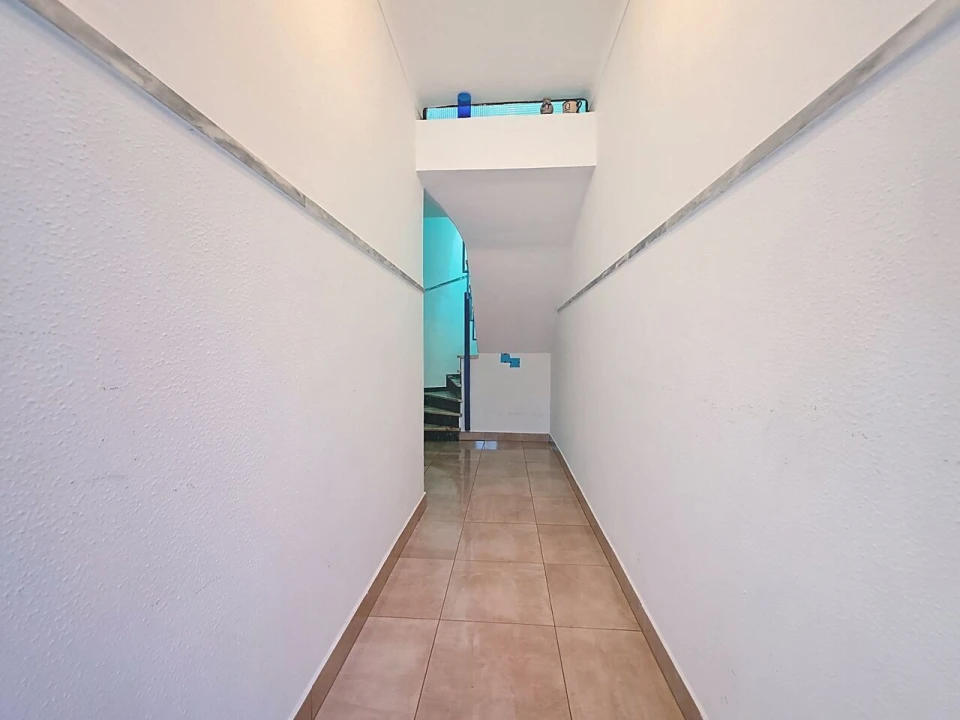 Prédio para Venda em Alvor Foto 36