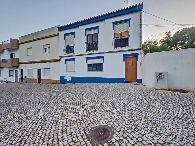 Prédio para Venda em Alvor Foto 1