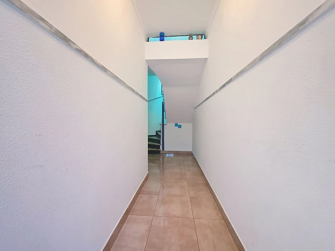 Prédio para Venda em Alvor Foto 36