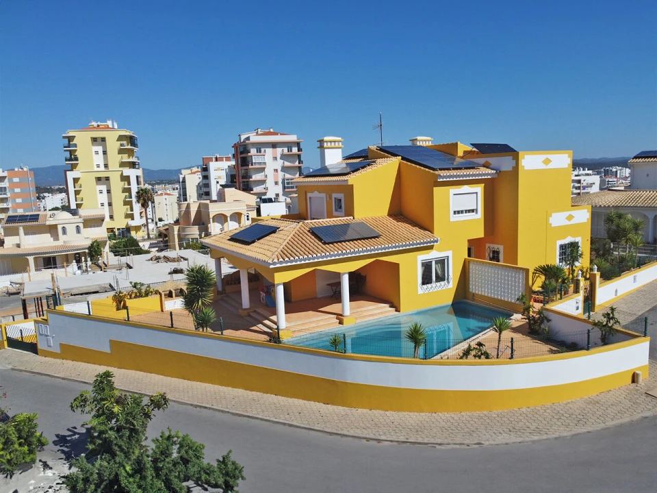 Moradia T5 para Venda em Portimão Foto 1