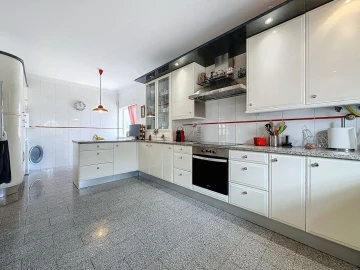 Moradia T5 para Venda em Portimão