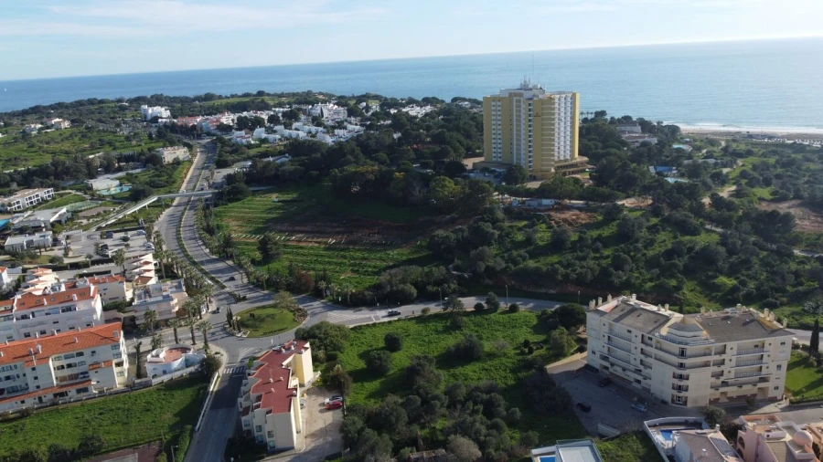 Terreno para Venda em Alvor Foto 2
