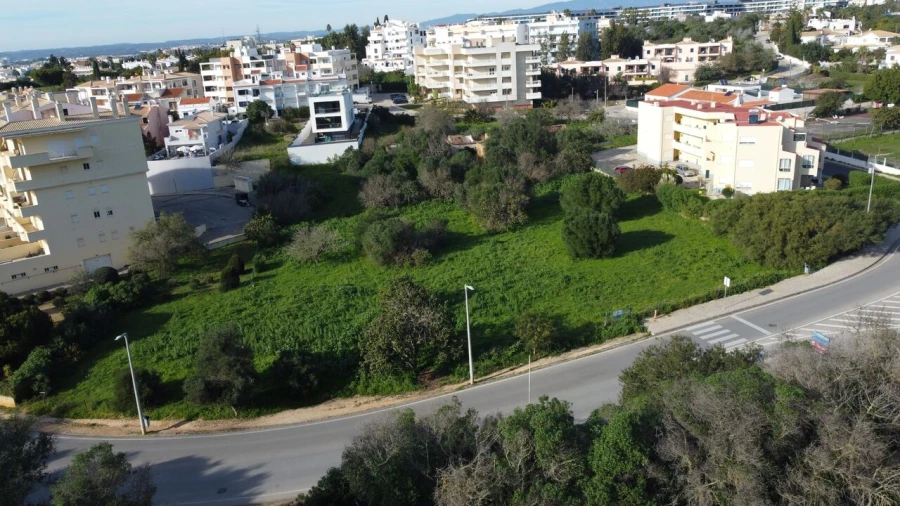 Terreno para Venda em Alvor Foto 3