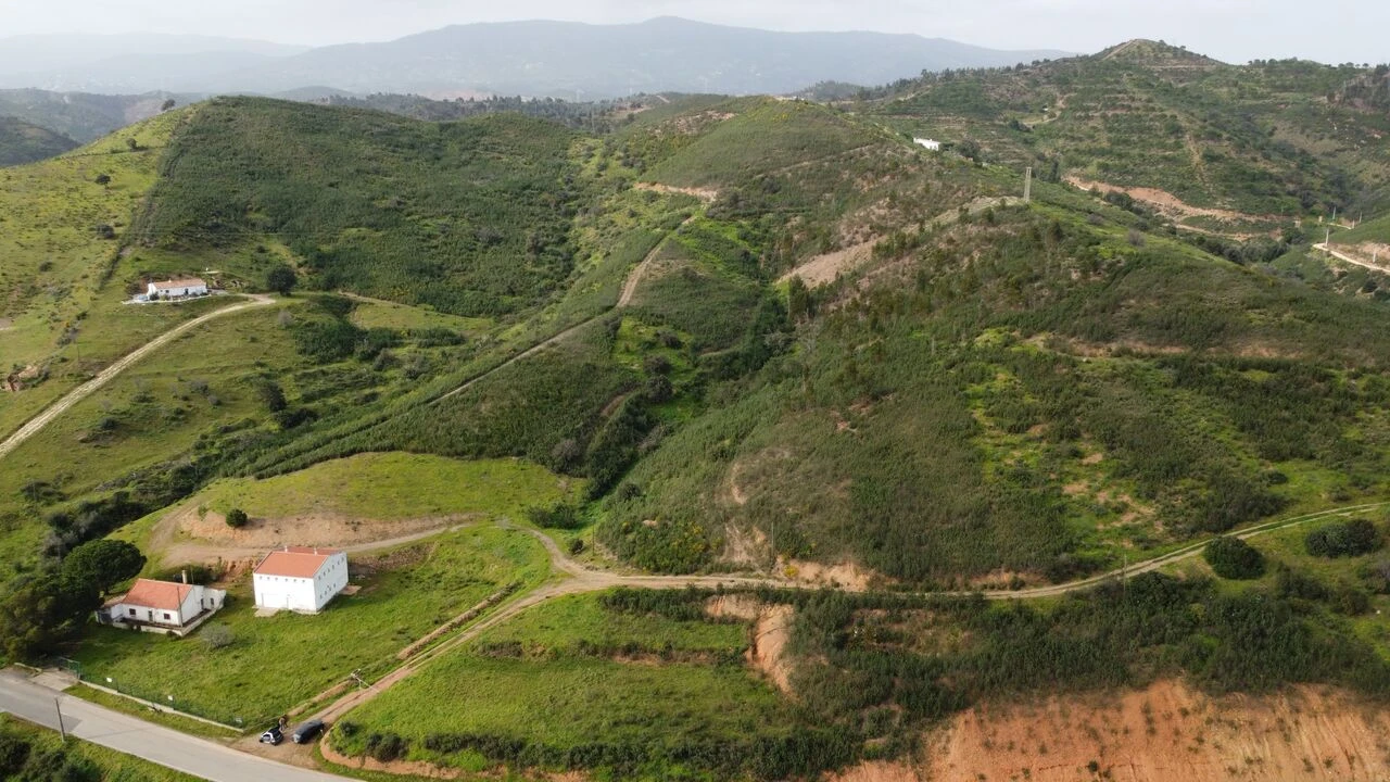 Quinta T2 para Venda em Alferce Foto 8