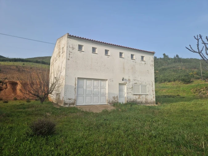 Quinta T2 para Venda em Alferce Foto 3