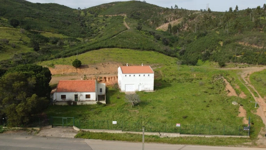 Quinta T2 para Venda em Alferce