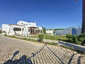 Moradia T5 para Venda em Guia
