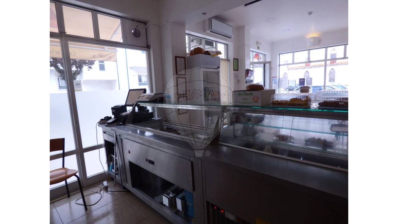 Loja para Venda em Cartaxo e Vale da Pinta Foto 15