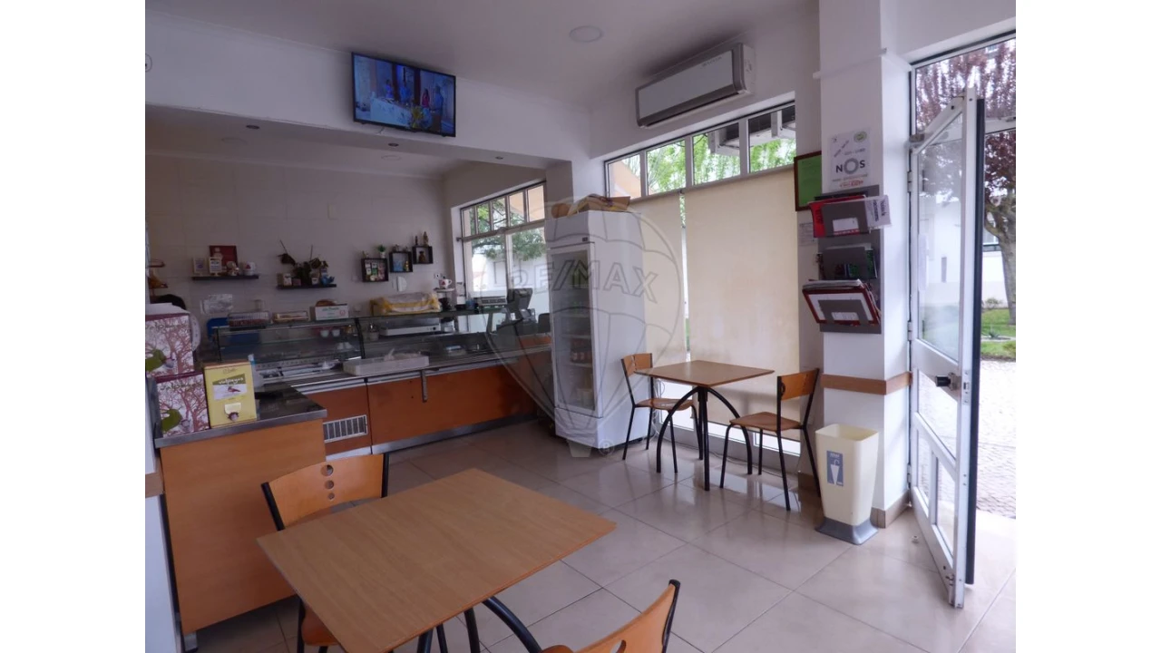 Loja para Venda em Cartaxo e Vale da Pinta Foto 7