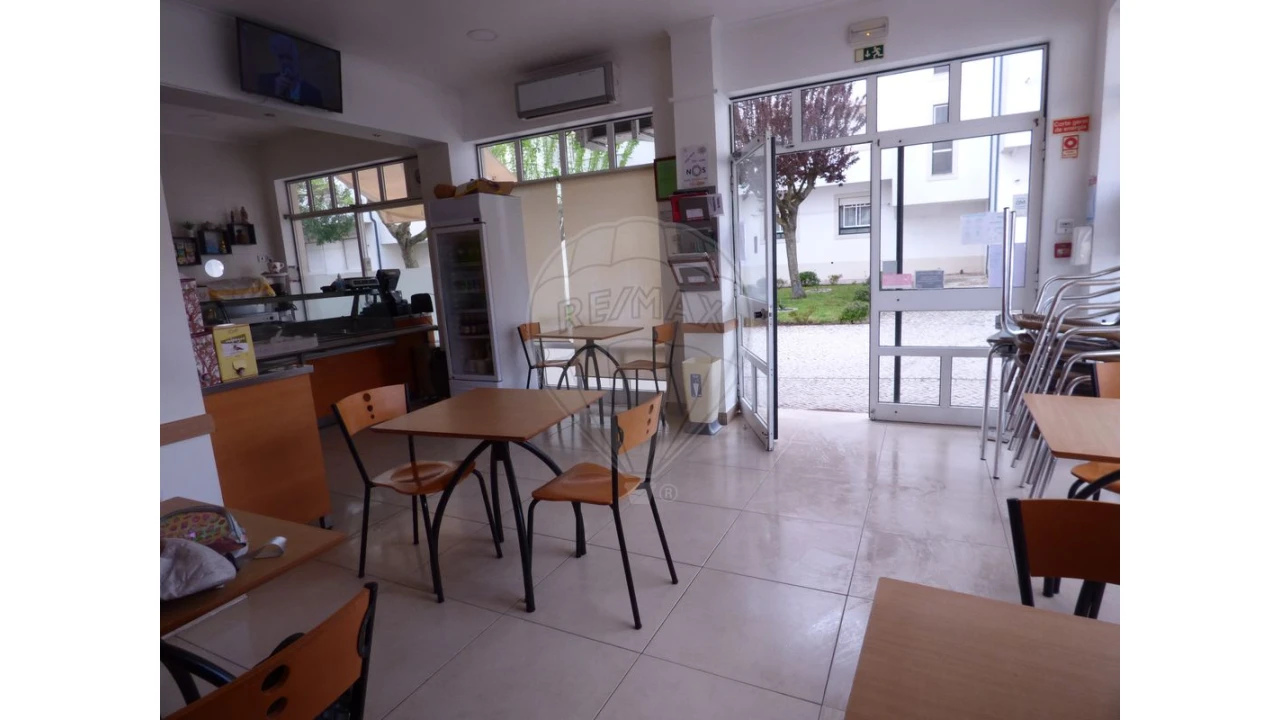 Loja para Venda em Cartaxo e Vale da Pinta Foto 5