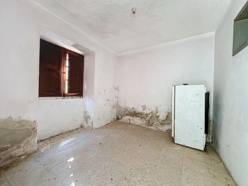 Quinta T3 para Venda em Monchique Foto 13