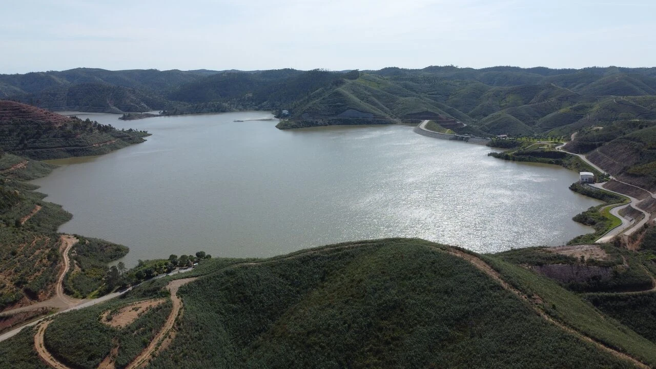 Terreno para Venda em Alferce Foto 15