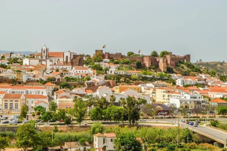 Moradia T6 para Venda em Silves Foto 15