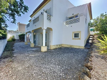 Moradia T4 para Venda em Portimão