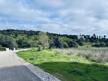 Terreno para Venda em Portimão