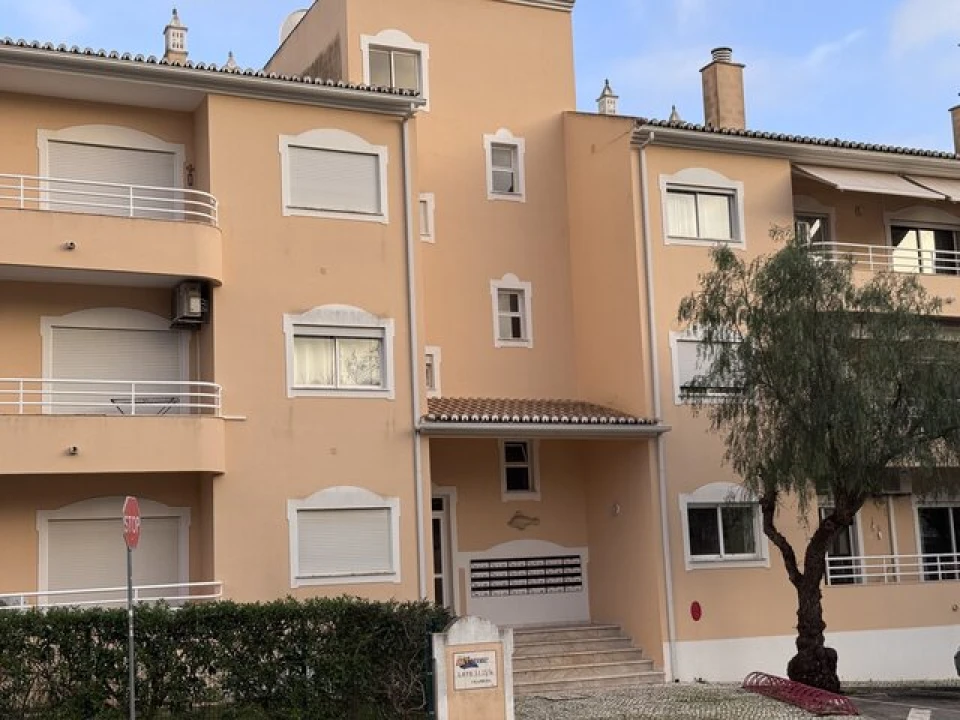 Apartamento T2 para Venda em Quarteira Foto 1