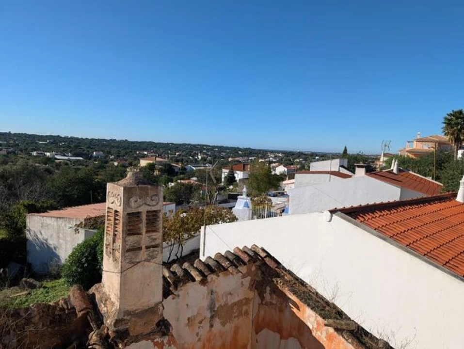 Moradia T2 para Venda em Loule (São Sebastião) Foto 5