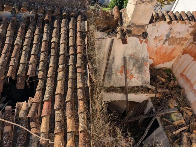 Moradia T2 para Venda em Loule (São Sebastião) Foto 8