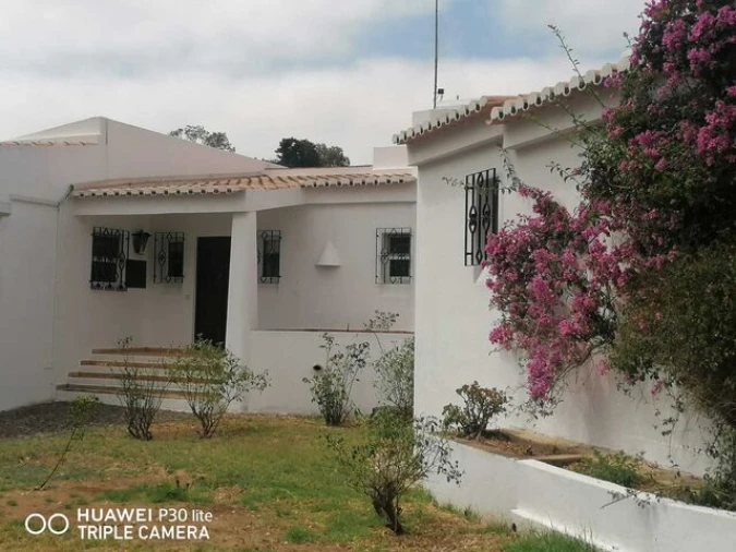 Moradia T4 para Venda em Mexilhoeira Grande Foto 9