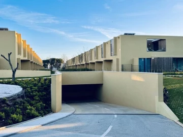 Moradia T2 para Venda em Quarteira