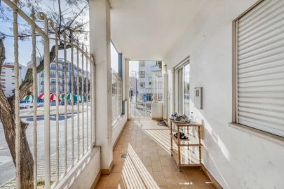 Apartamento T2 para Venda em Quarteira