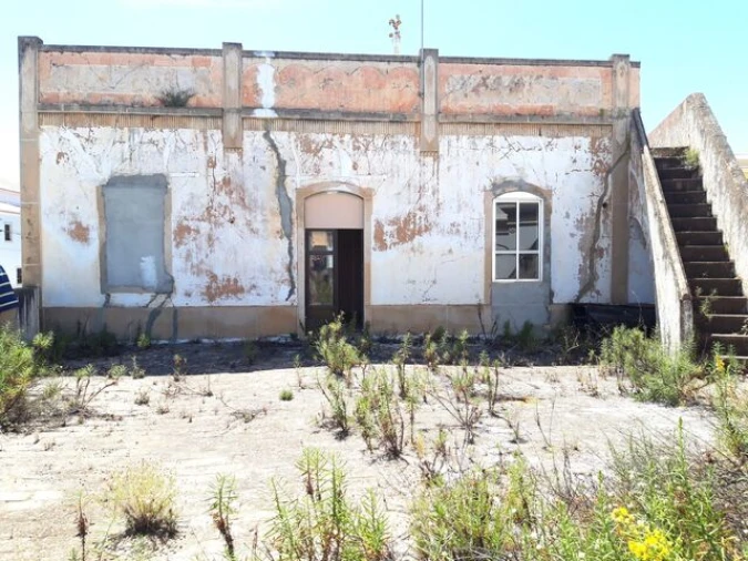 Moradia T0 para Venda em Boliqueime Foto 8