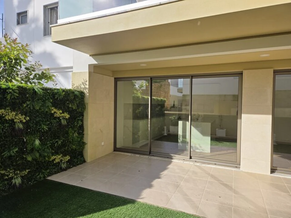 Apartamento T0 para Venda em Alvor Foto 14