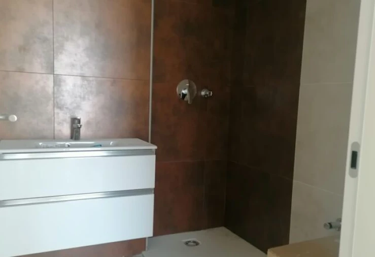 Apartamento T0 para Venda em Alvor Foto 8