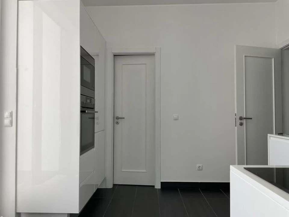 Apartamento T2 para Venda em Quarteira Foto 14