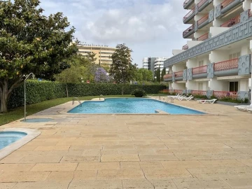 Apartamento T1 para Venda em Quarteira