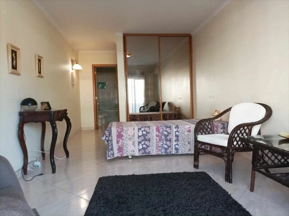 Apartamento T2 para Venda em Albufeira e Olhos de Água Foto 2