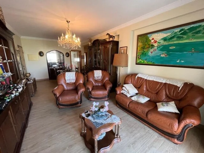 Apartamento T2 para Venda em Quarteira Foto 2